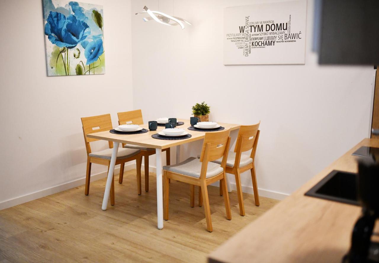 Nadmorskie Tarasy Baseny,sauny,garaz Port -navigator Apartament *