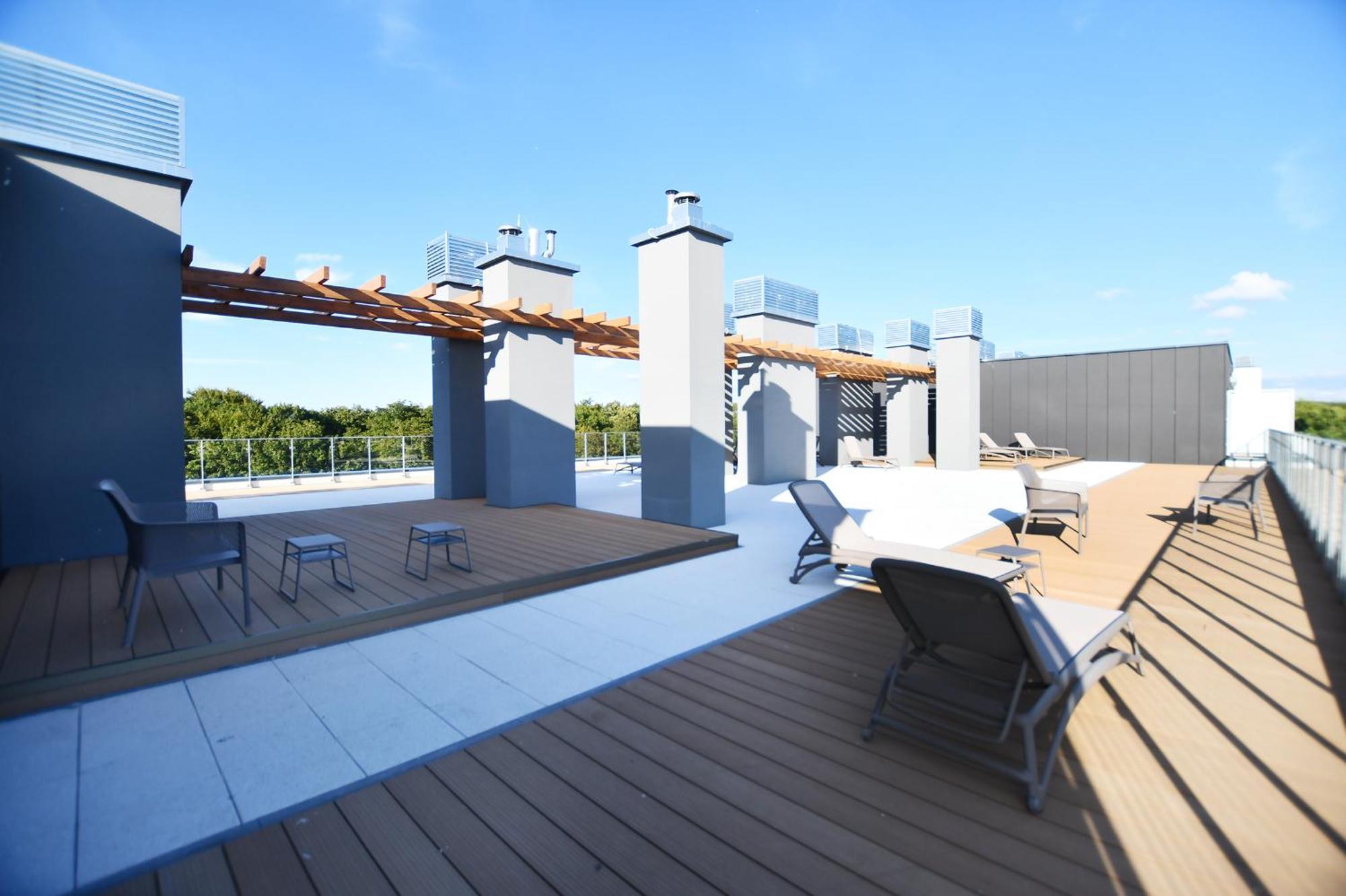 Nadmorskie Tarasy Baseny,sauny,garaz Port -navigator Apartment *